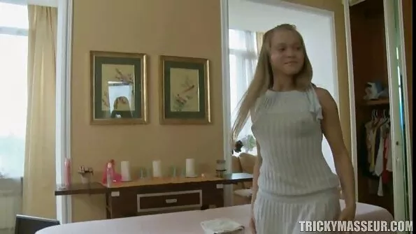 Mu kihlatu kontrollib mu orgasmi, kui ma rulluisutan.