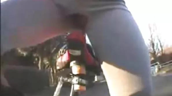 Proovin selga seksikat minikleiti.