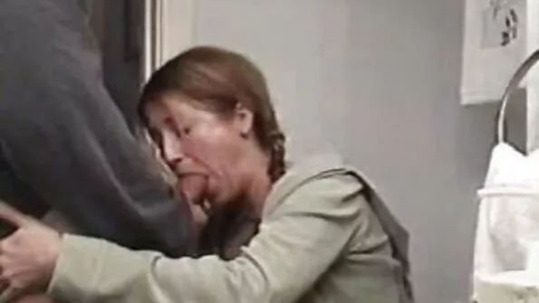 Naine lubas, et pärast tööd imeb.