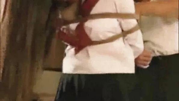 Blond 18-aastane pesu võtab cum alates tohutu kukk.
