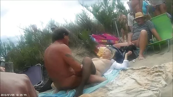 Abitu naine puude vahele kinni jäänud, teda aitas mööduv seeneline.