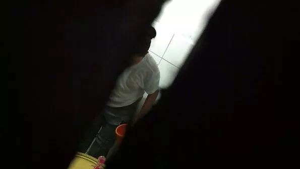 Kasuõde põletas venna masturbeerimise eest ja hakkas šantažeerima.