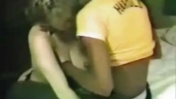Porno kaheksateistkümneaastase esmakursuslasega.